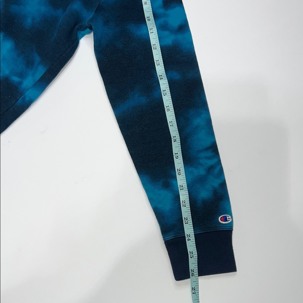 Champion Unisex Blue Tie-Dye Sweater Womens size Small - Picture 7 of 8